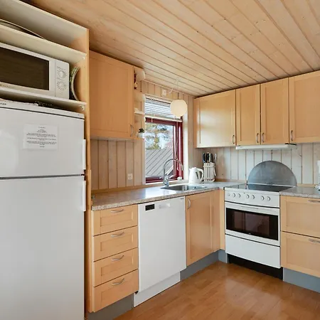 Cozy Ideal For Families, Just 150 Metres From The Sea