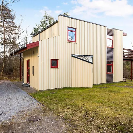 Cozy Ideal For Families, Just 150 Metres From The Sea